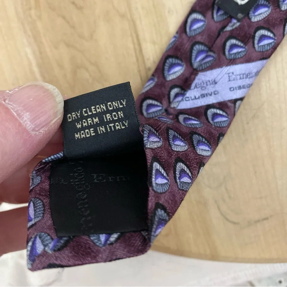 Ermenegildo Zegna Mens Tie Woven 100% Silk Purple Grey Geometric‎ Abstract Print
